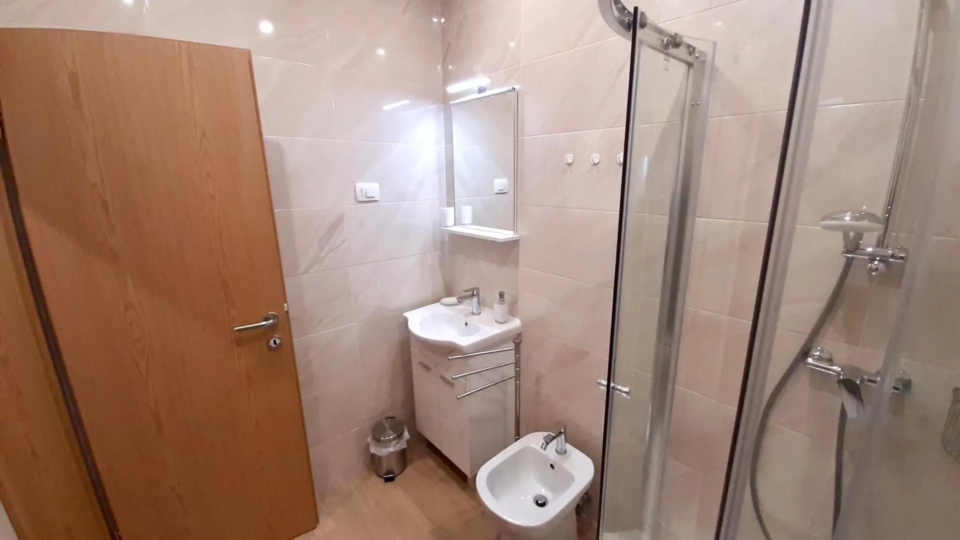 אומאג Apartments Tre Pini